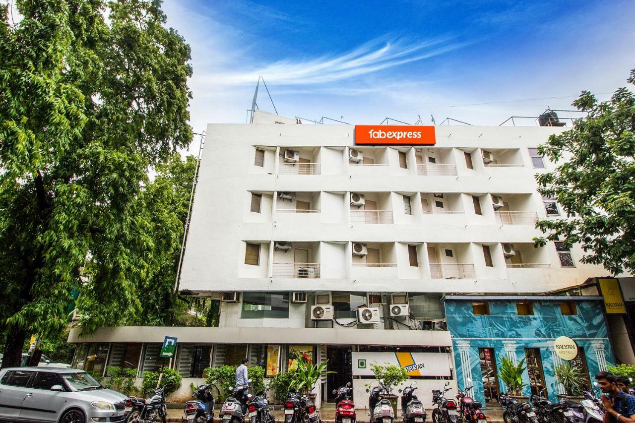Fabexpress Kalyan Hotel Vadodara Luaran gambar